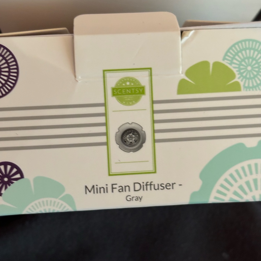 Scentsy fan n pods new
